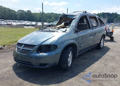 2005 Dodge Caravan Sxt z USA, uszkodzony, nr VIN 1D4GP45RX5B163004